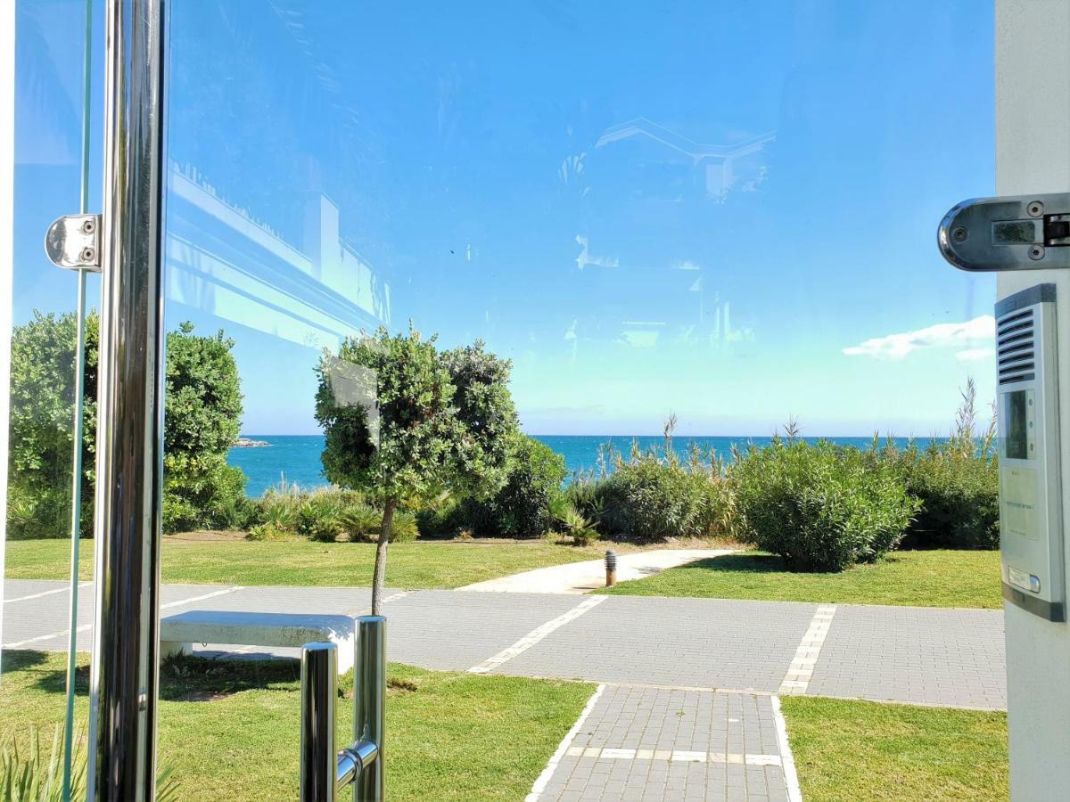 Luxury Apartment Frontal To The Sea In Estepona Doncella Beach Exterior photo