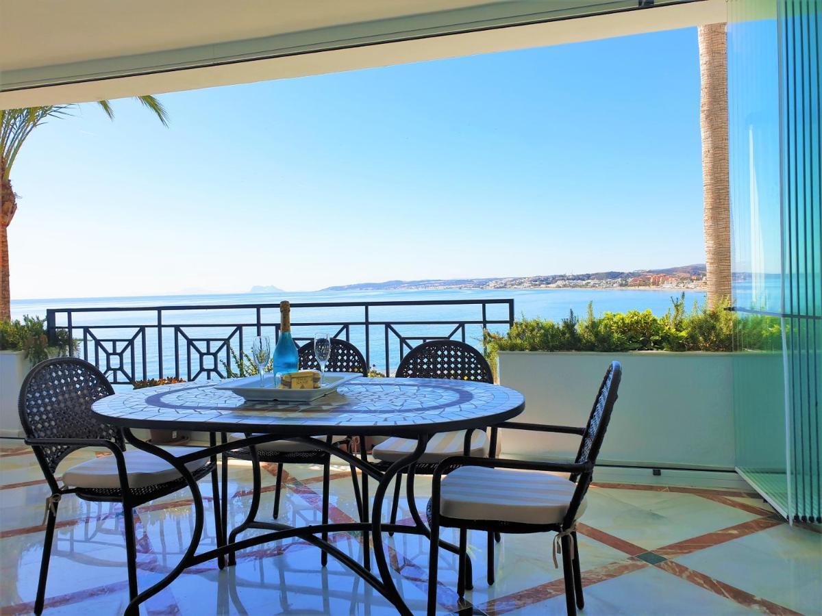 Luxury Apartment Frontal To The Sea In Estepona Doncella Beach Exterior photo